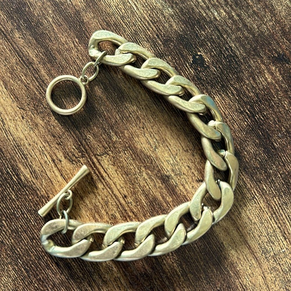 Gold bracelet